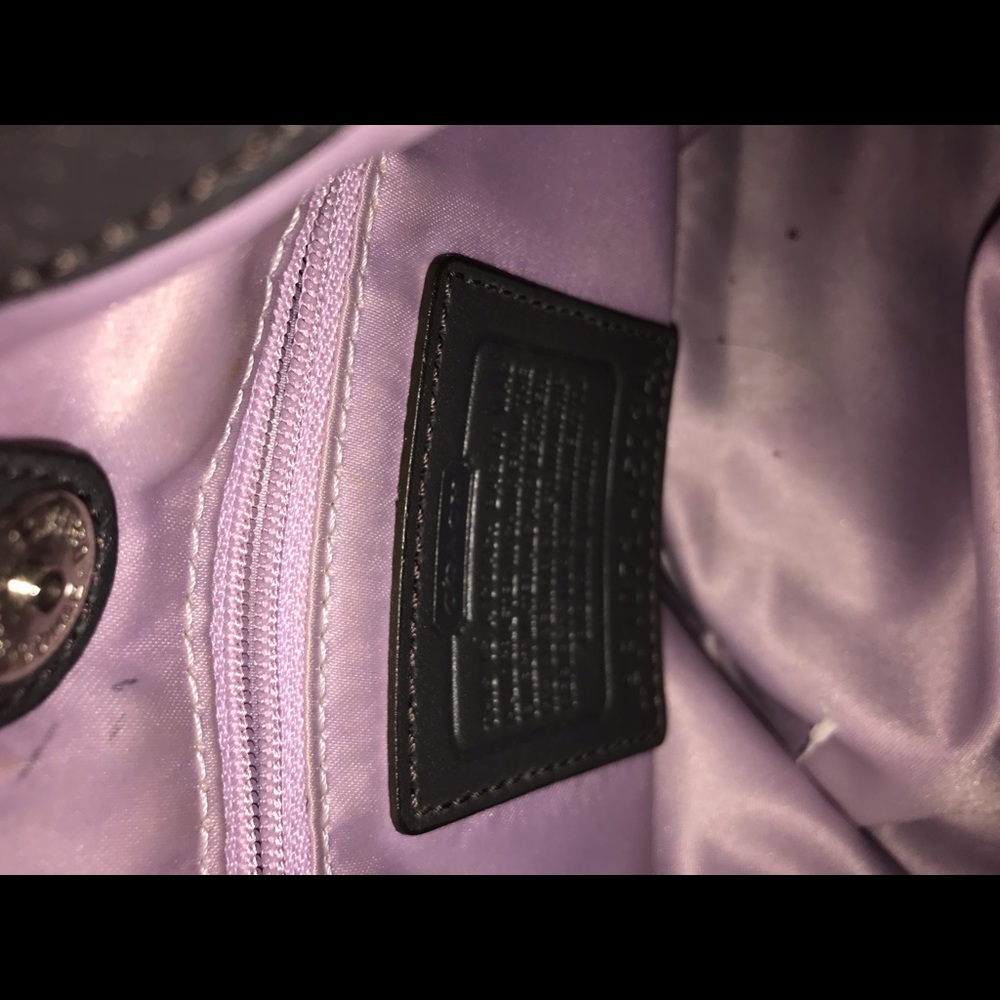 Coach gray patent leather shoulder bag - Picture 4 of 6